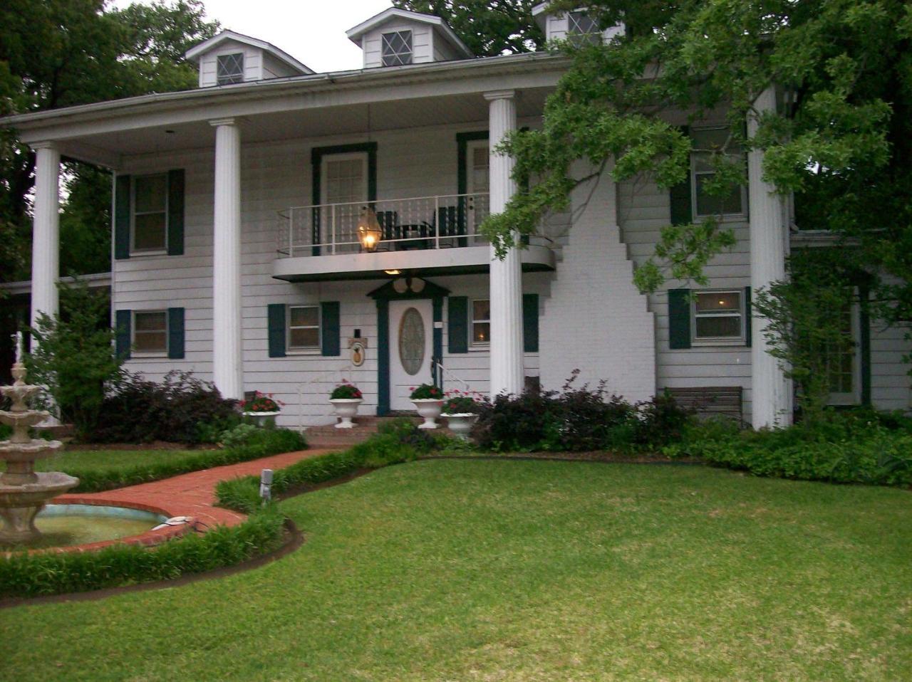 Azalea Plantation B & B Haltom City Exterior photo