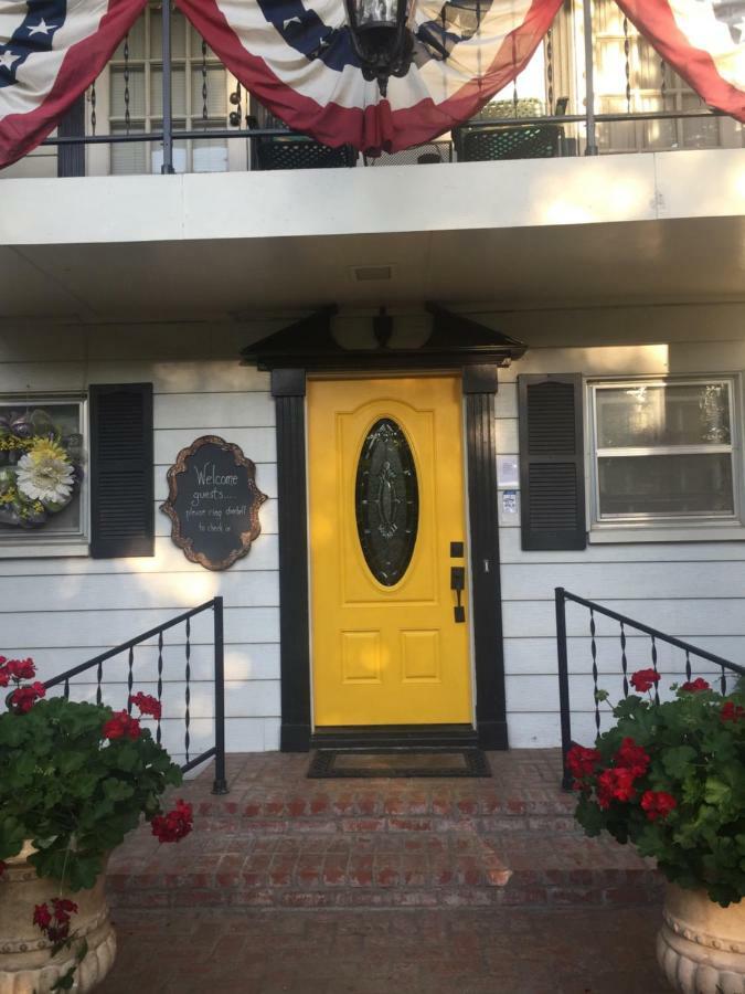 Azalea Plantation B & B Haltom City Exterior photo